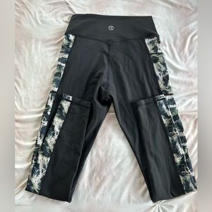 TYC Leggings with pockets, New with Tags, Size Medium, Criss Cross waist…